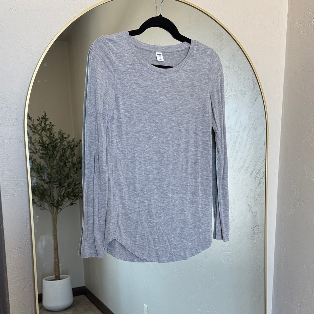 Old Navy Heather Gray Long Sleeve Top
